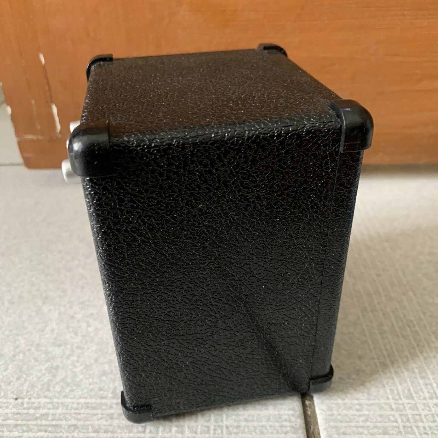 Portable MyAmp Powerful MP3 Mobile Phone Speaker bass and treble control