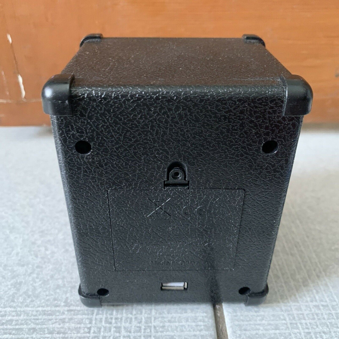 Portable MyAmp Powerful MP3 Mobile Phone Speaker bass and treble control