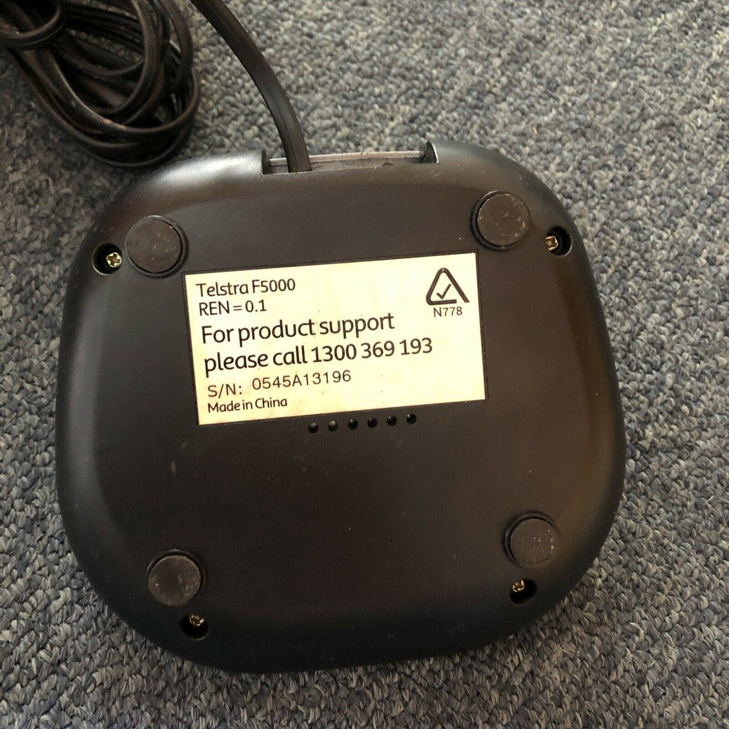 Genuine Telstra F5000 Base Charger & AC Adapter