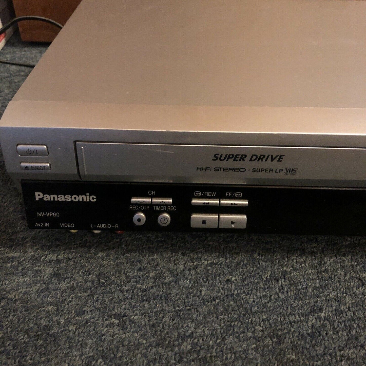 Panasonic NV-VP60  DVD/VCR Combo Video Player 6 Head HiFi VHS, DVD Recorder