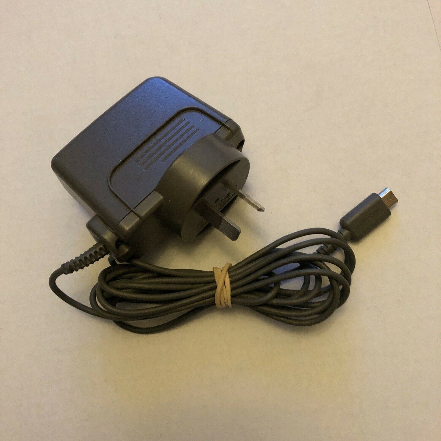 Genuine Nintendo DS Lite AC Charger USG-002(AUS)