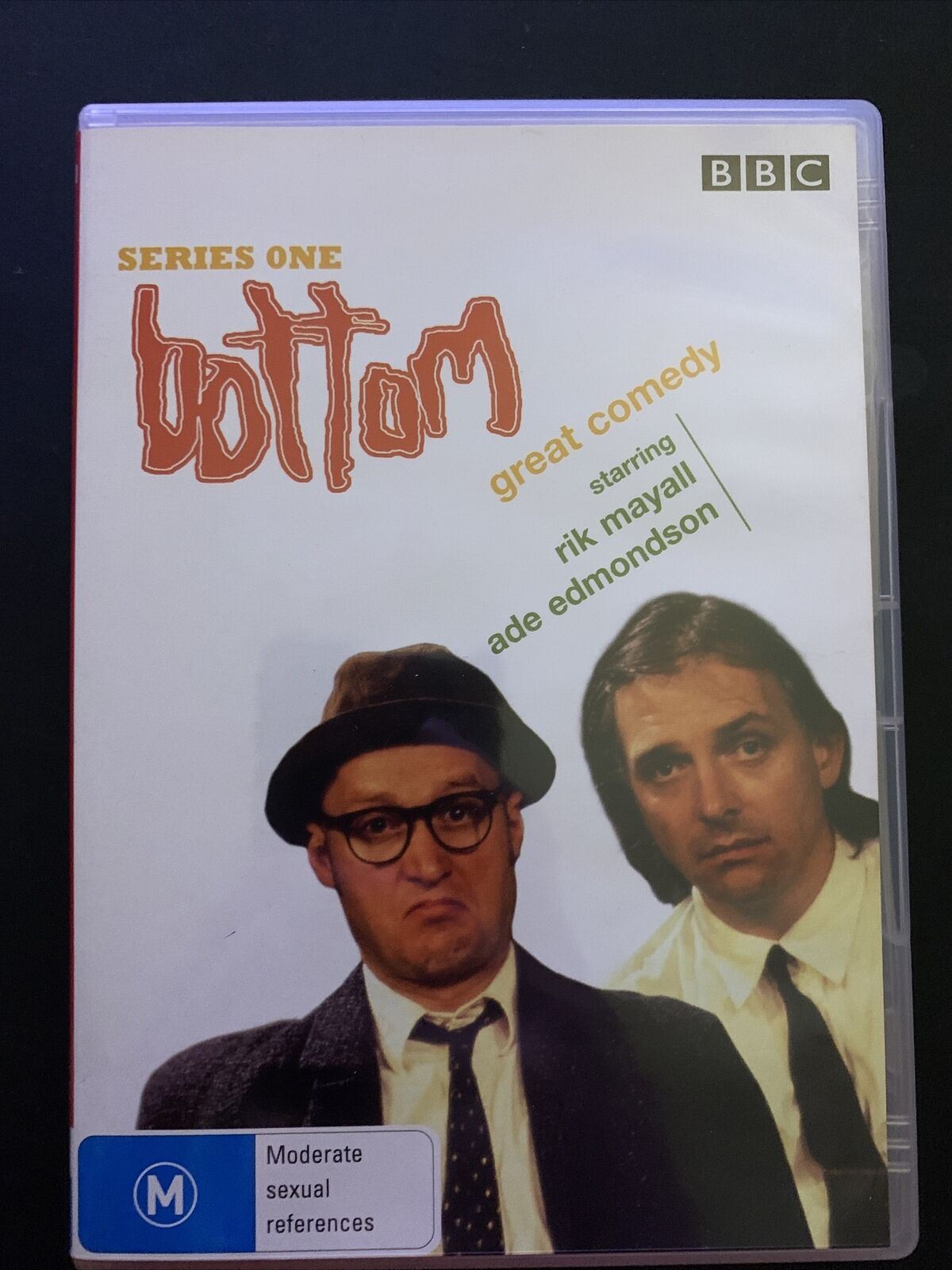 Bottom : The Complete Series 1-3 (DVD) Adrian Edmondson, Rick Mayall. Region 4&2