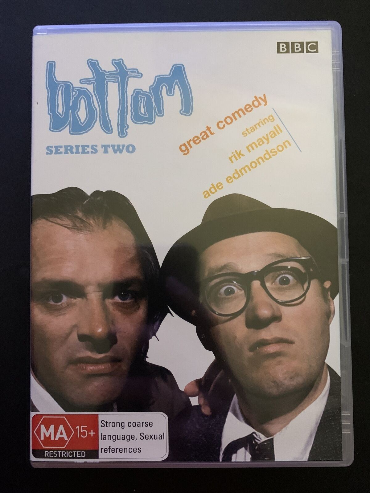 Bottom : The Complete Series 1-3 (DVD) Adrian Edmondson, Rick Mayall. Region 4&2