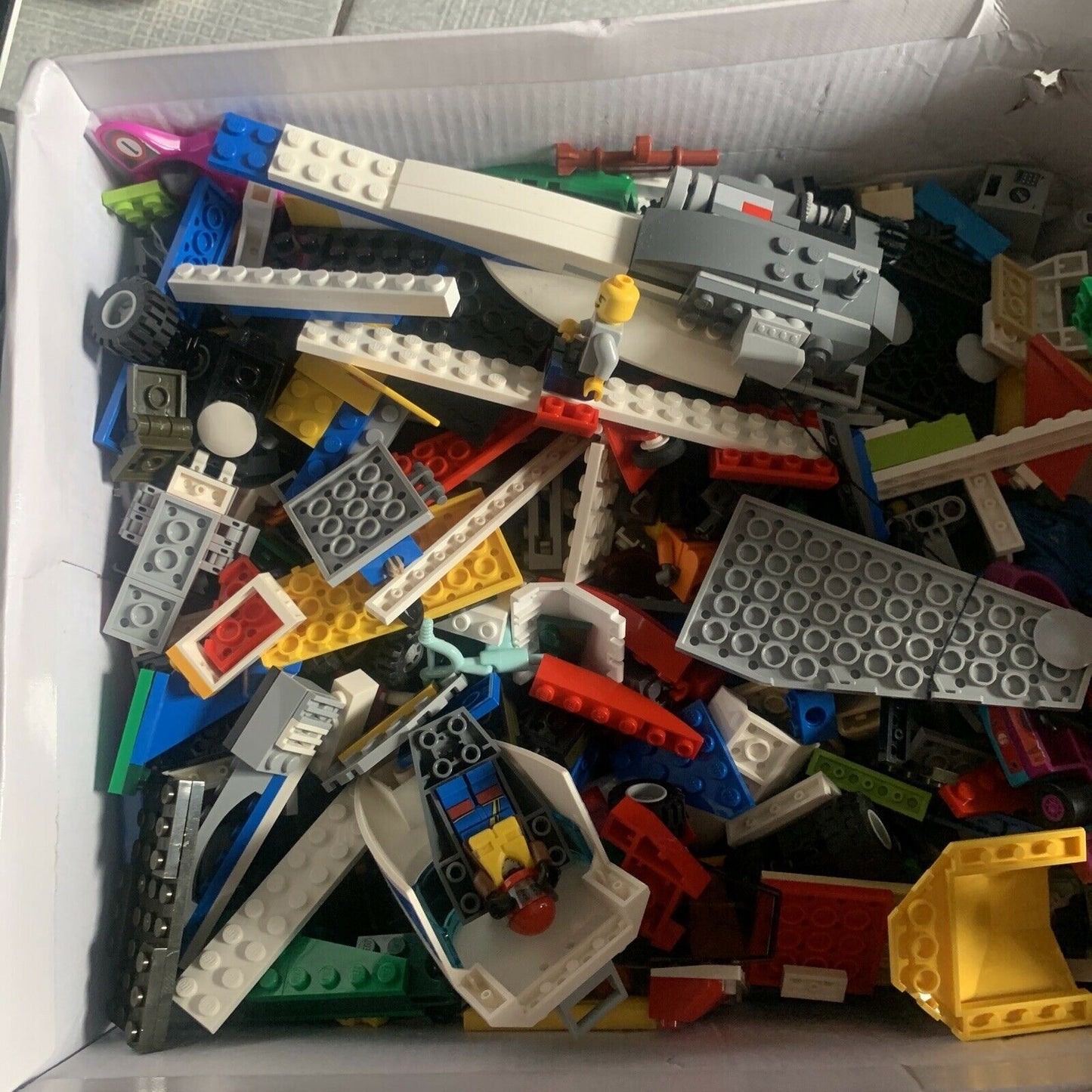 1.5 kg Genuine Lego Bricks City Assorted Bulk Pack - Various Mix Random