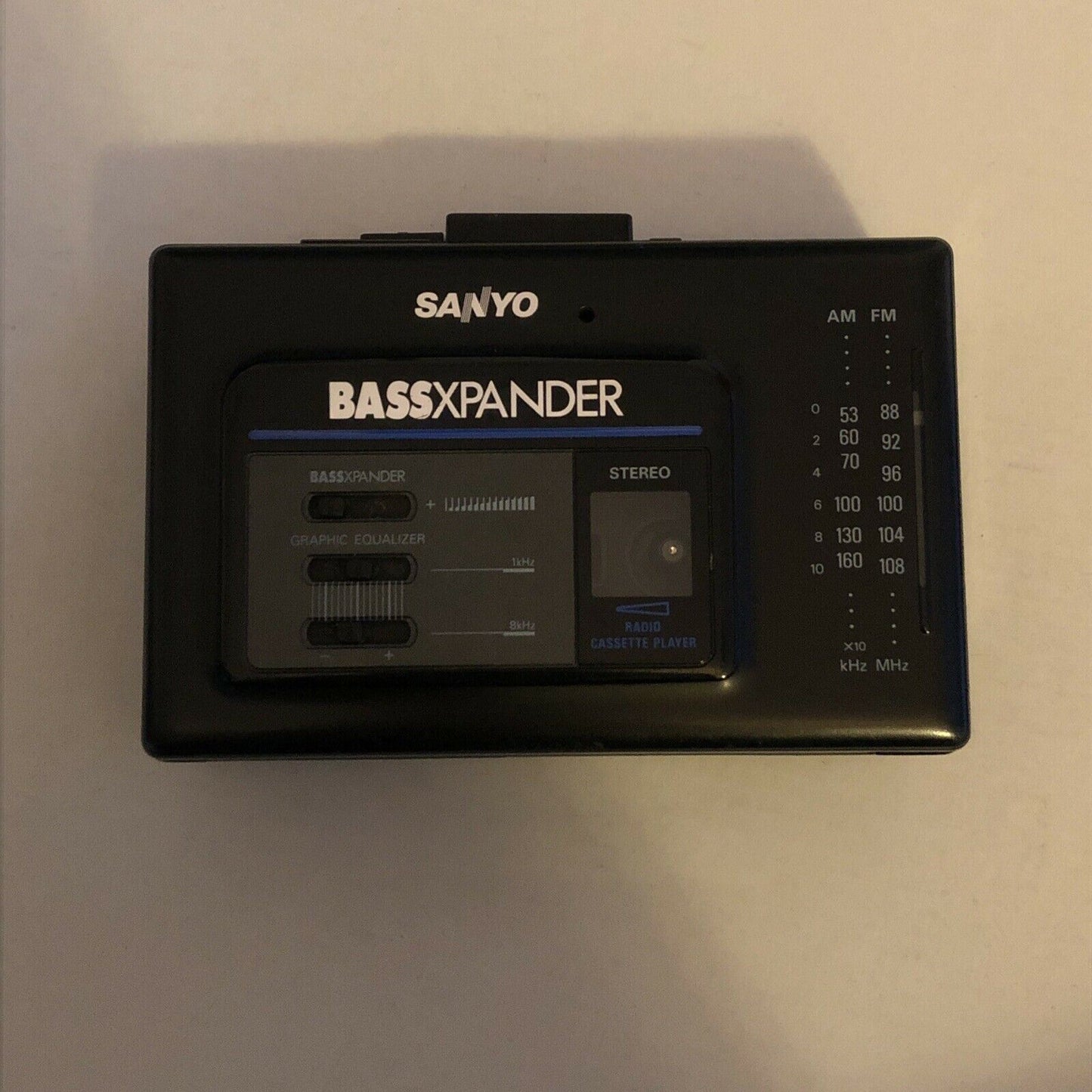 Sanyo MGR79 BassXpander Stereo Radio Cassette Player with NEW Ear Buds