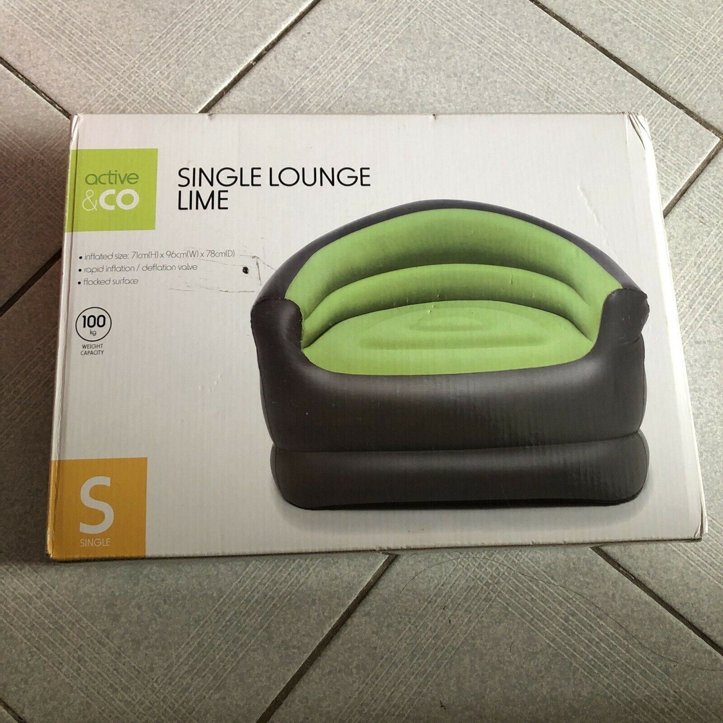 Active & Co Inflatable Single Lounge Lime - 71 x 96 x 78cm