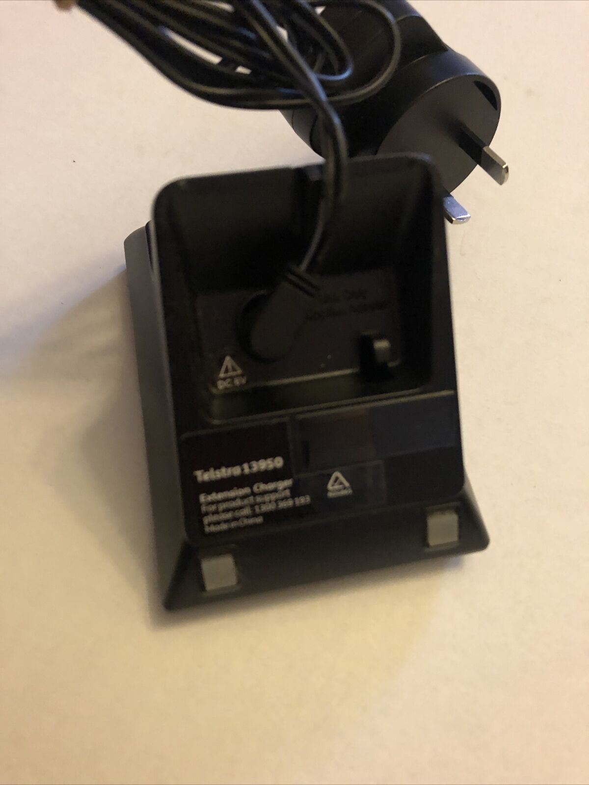 Telstra 13950 Extension Charger & AC Adapter