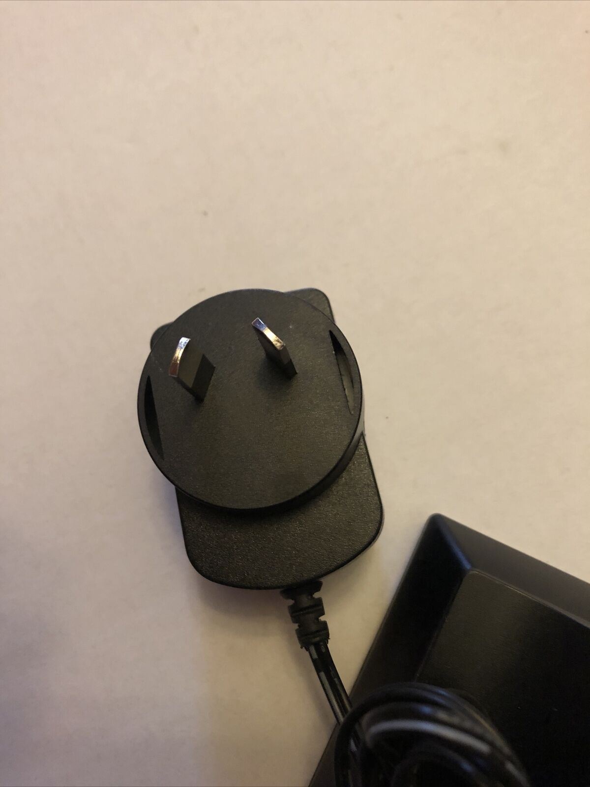 Telstra 13950 Extension Charger & AC Adapter