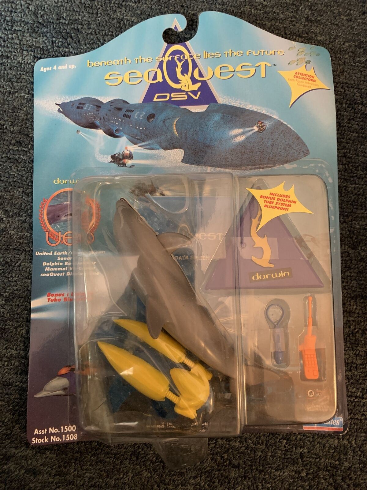 SeaQuest DSV Darwin figure with Dolphin Tube System Blueprint 1508 MOC 1993