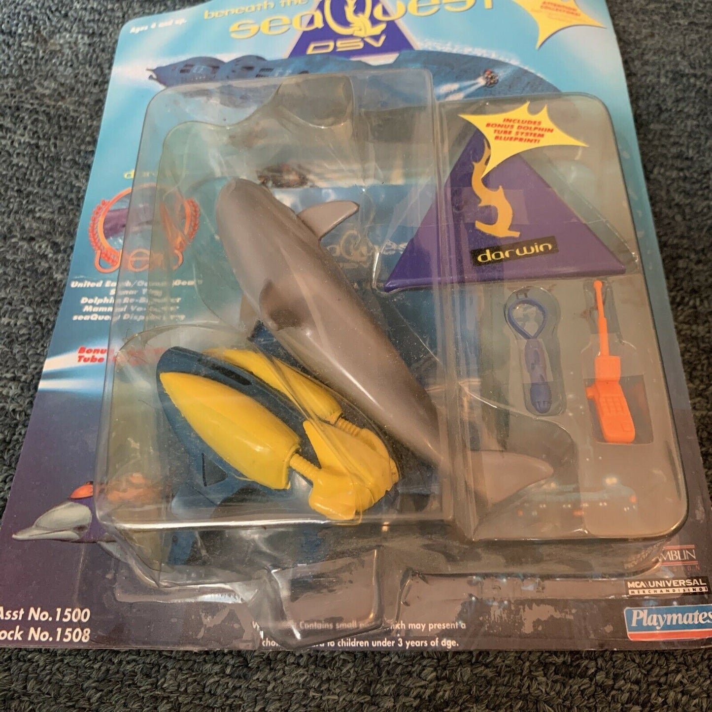 SeaQuest DSV Darwin figure with Dolphin Tube System Blueprint 1508 MOC 1993