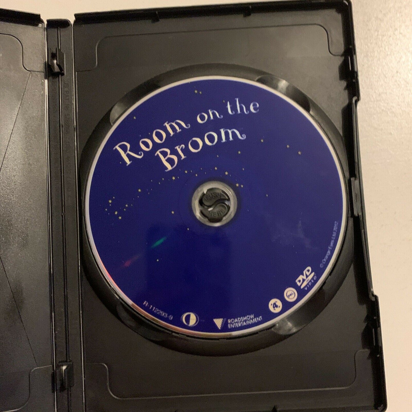 Room On The Broom (DVD, 2012) Gillian Anderson, Rob Brydon. Region 4