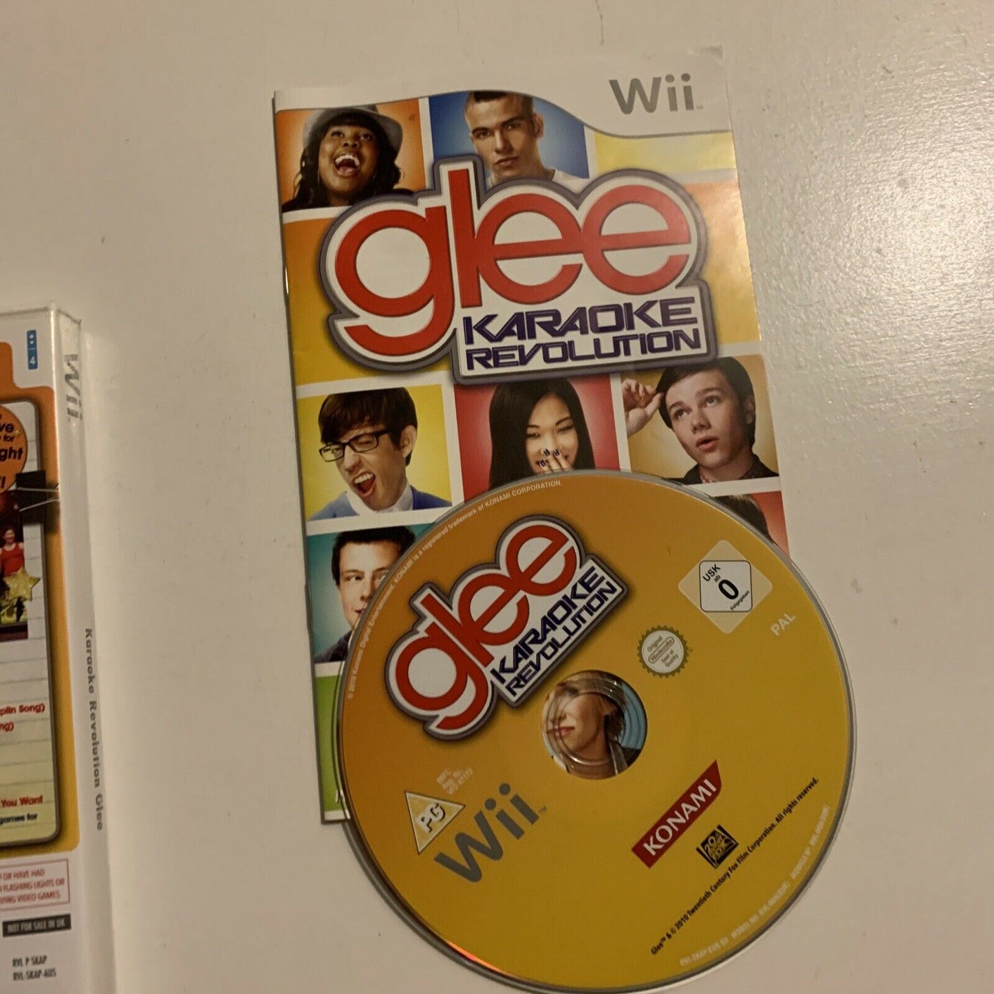 GLEE Karaoke Revolution ~ Nintendo Wii Complete Game With Manual PAL