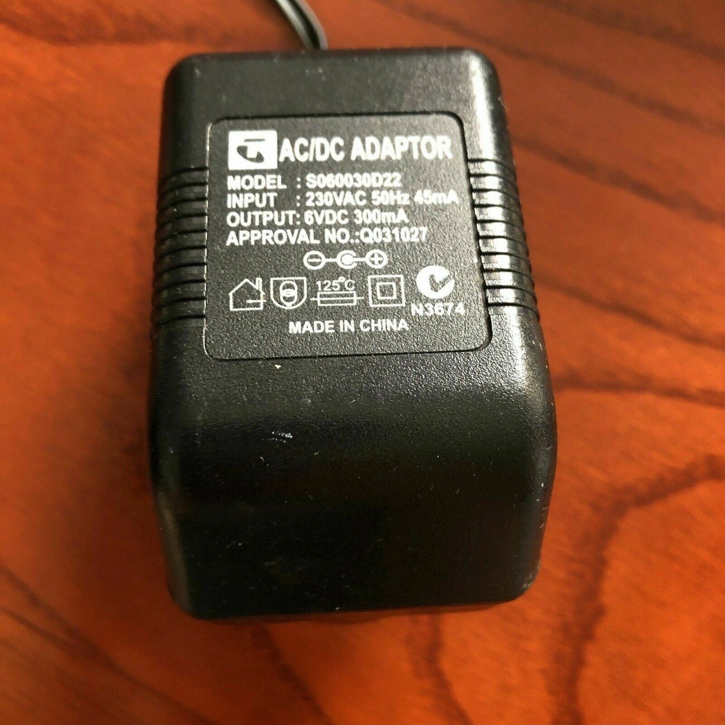 Genuine Telstra F5000 Extension Base Charger & AC Adapter 6v 300mA