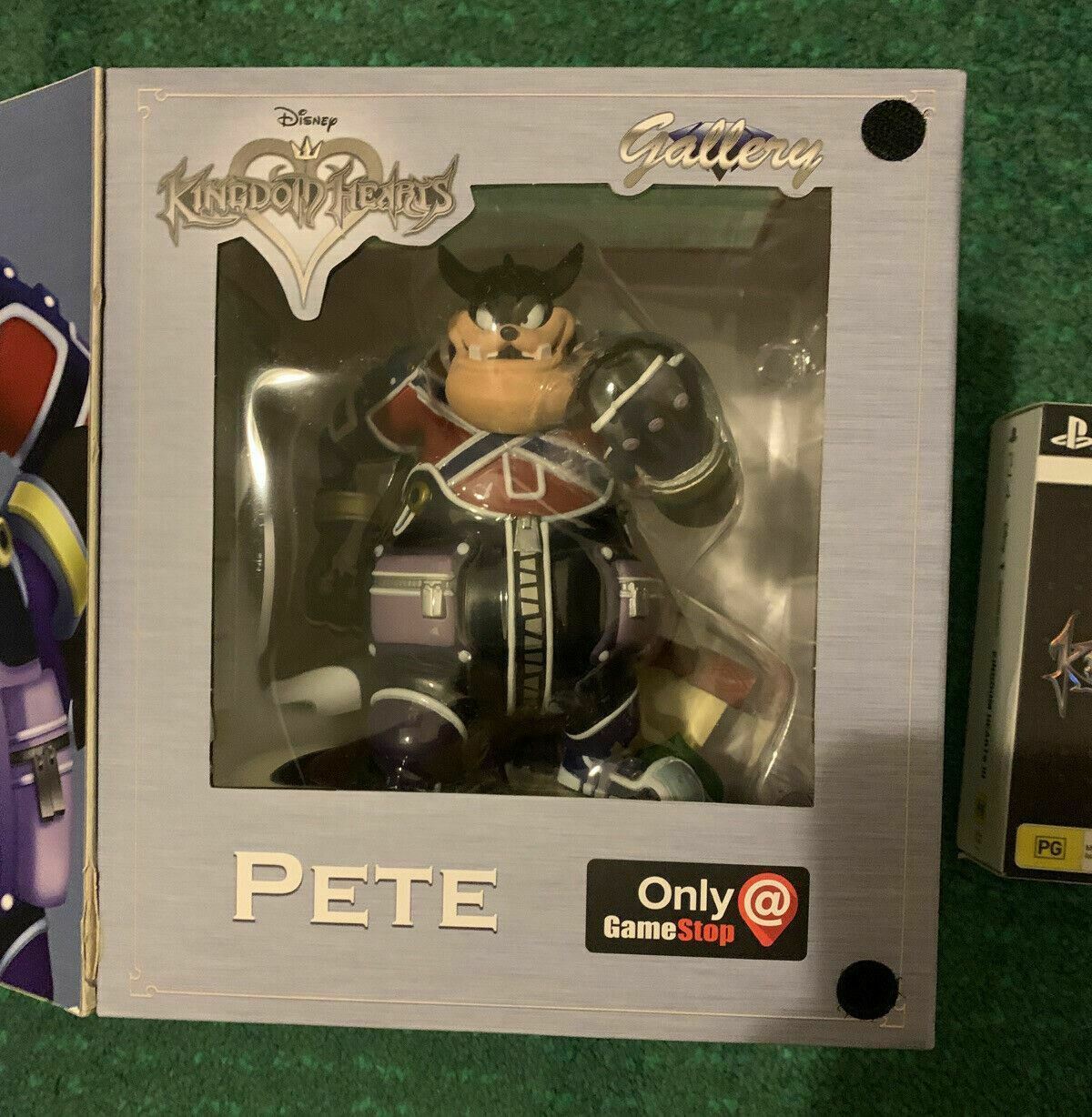*New* Kingdom Hearts III -- PS4 Deluxe Edition 2019 & Pete Gallery Figurine