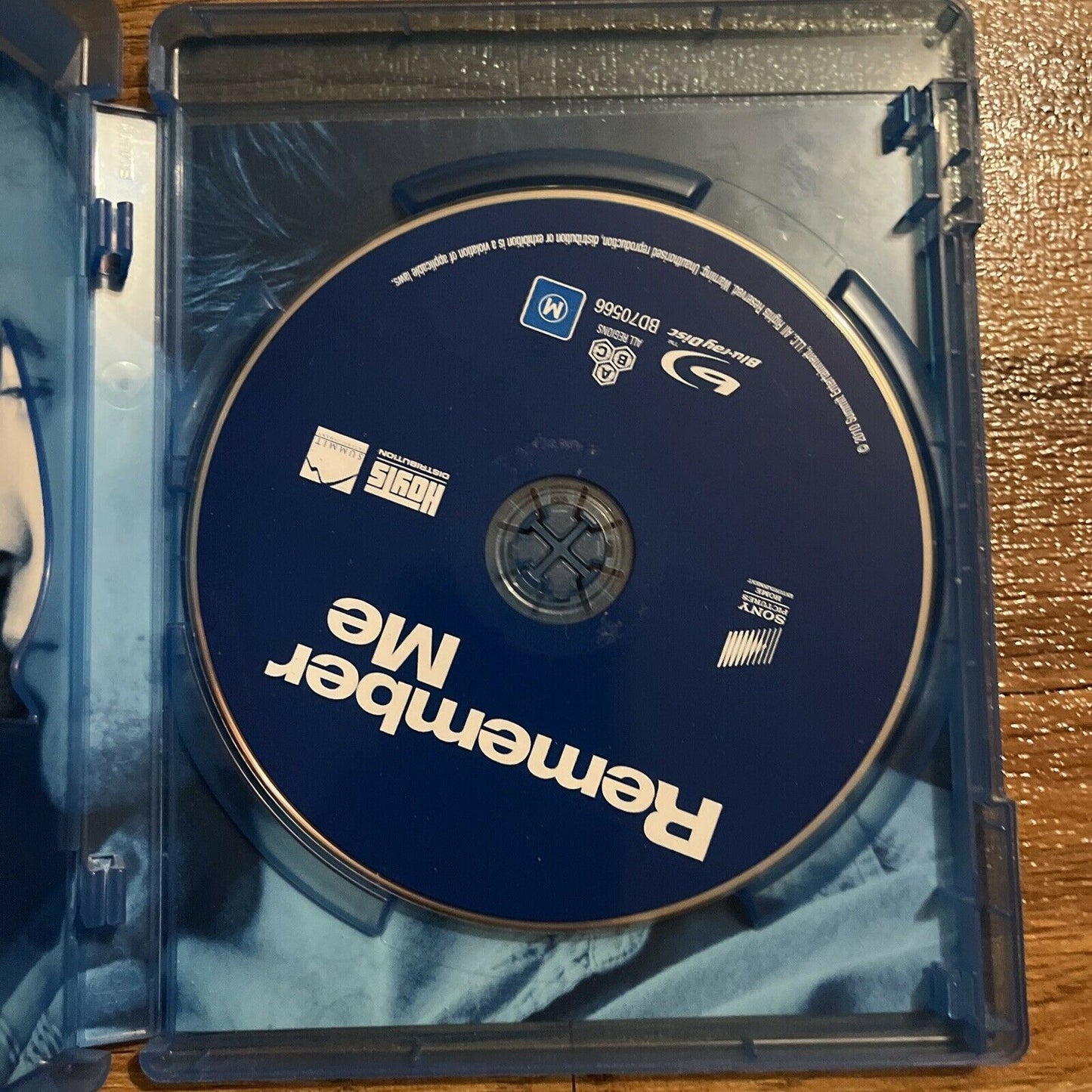 Remember Me (Bluray, 2010) Robert Pattinson, Emilie De Ravin All Regions