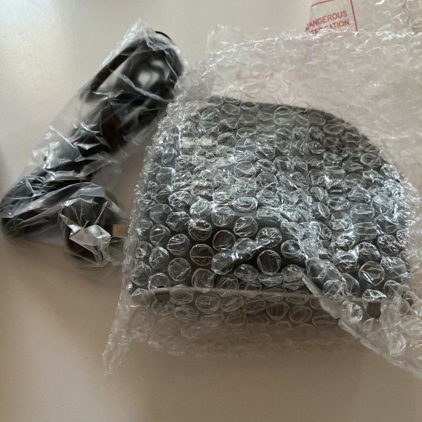 *New* Kambrook Clock AM/FM Radio KCR30