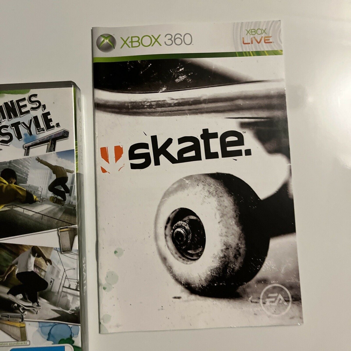 SKATE -  Xbox 360 With Manual PAL
