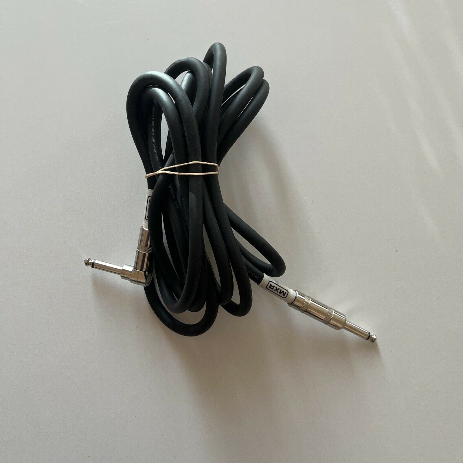 MXR 10 Foot Noiseless Instrument Cable Straight to Right Angle Jack Gu ...