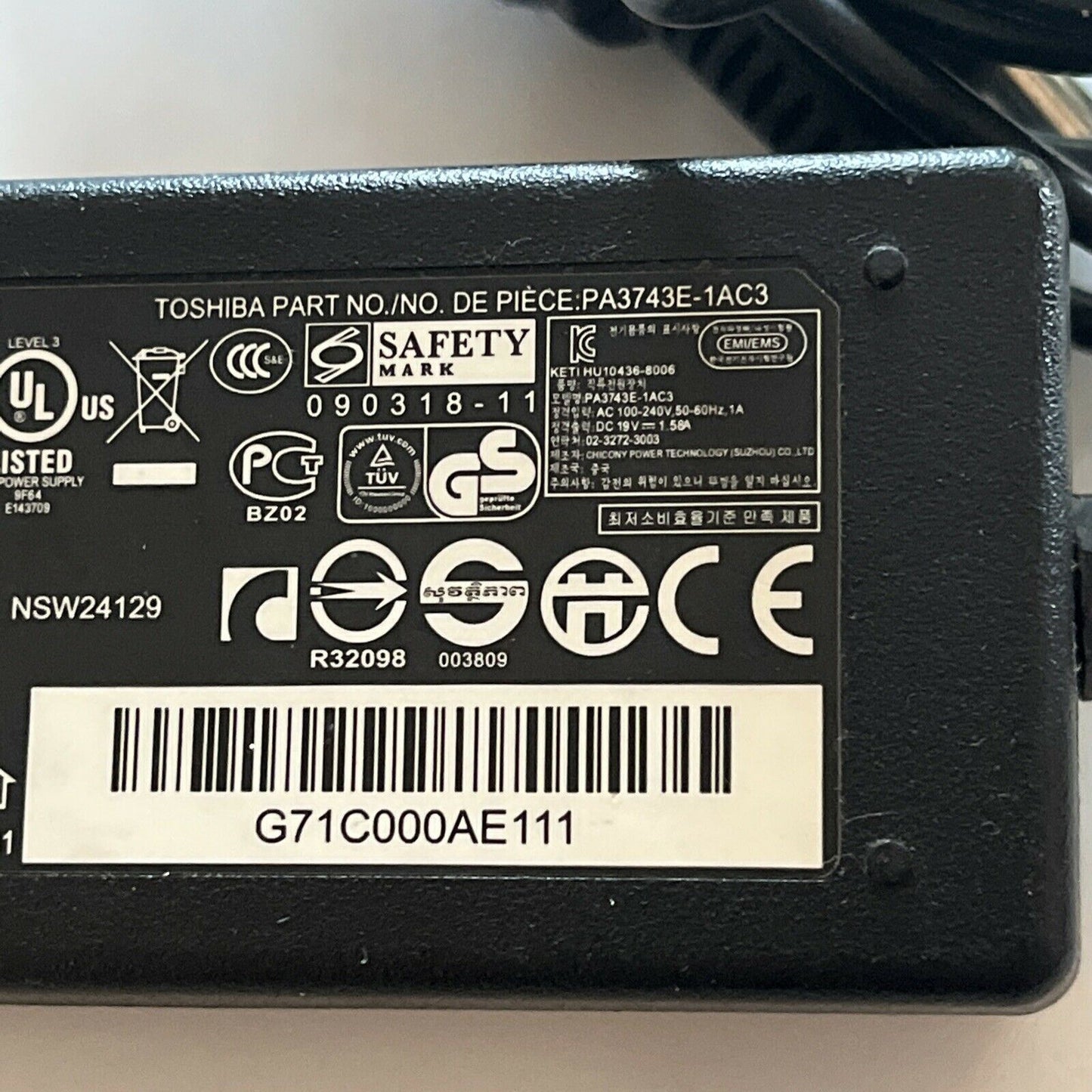 Genuine Toshiba PA3743E-1AC3 AC Adapter 19V 1.538A for Laptop