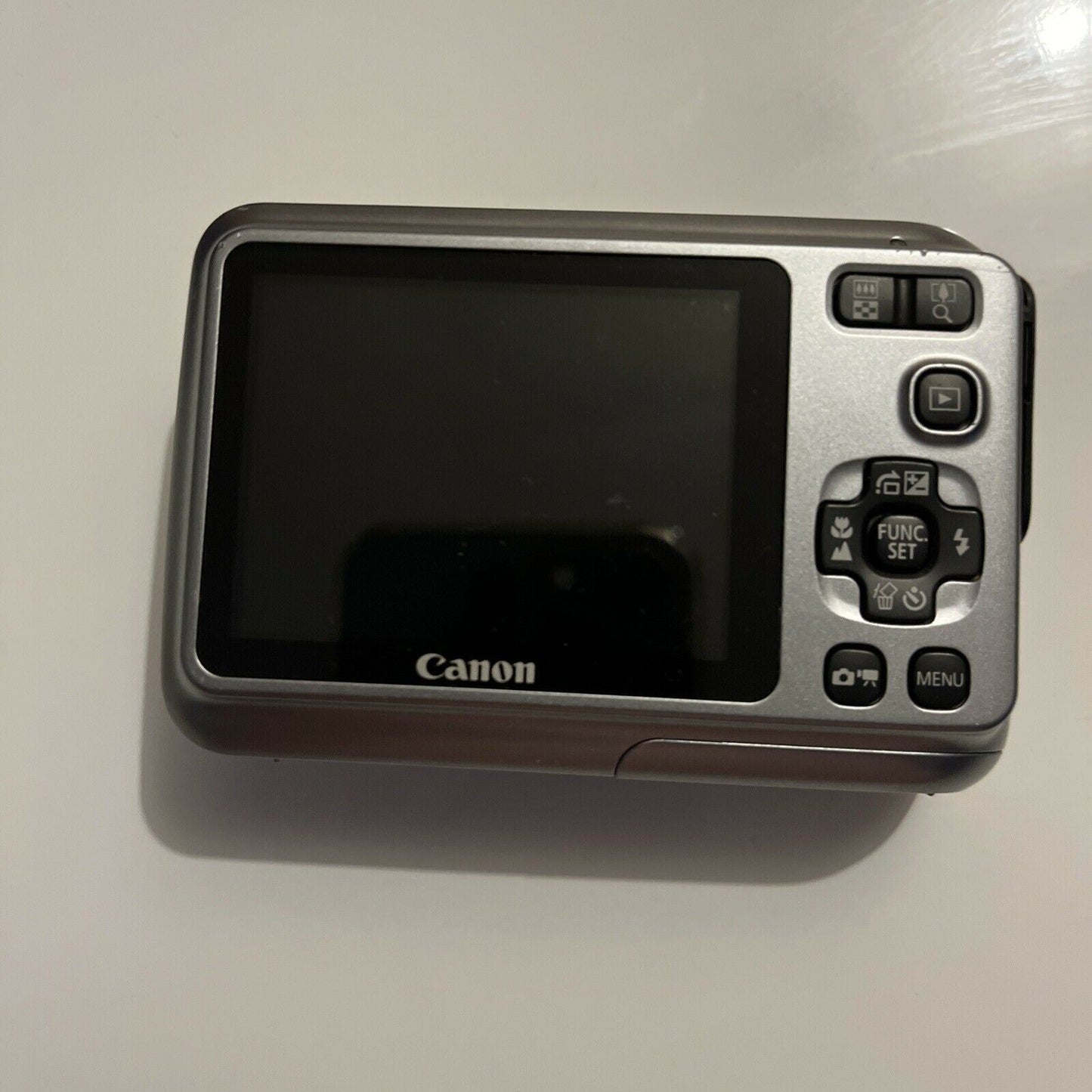 Canon PowerShot A490 Digital Camera 10MP