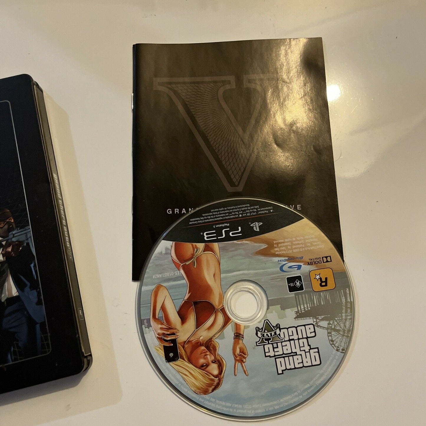 Grand Theft Auto V - Steelbook Edition PlayStation 3 PS3 With Manual