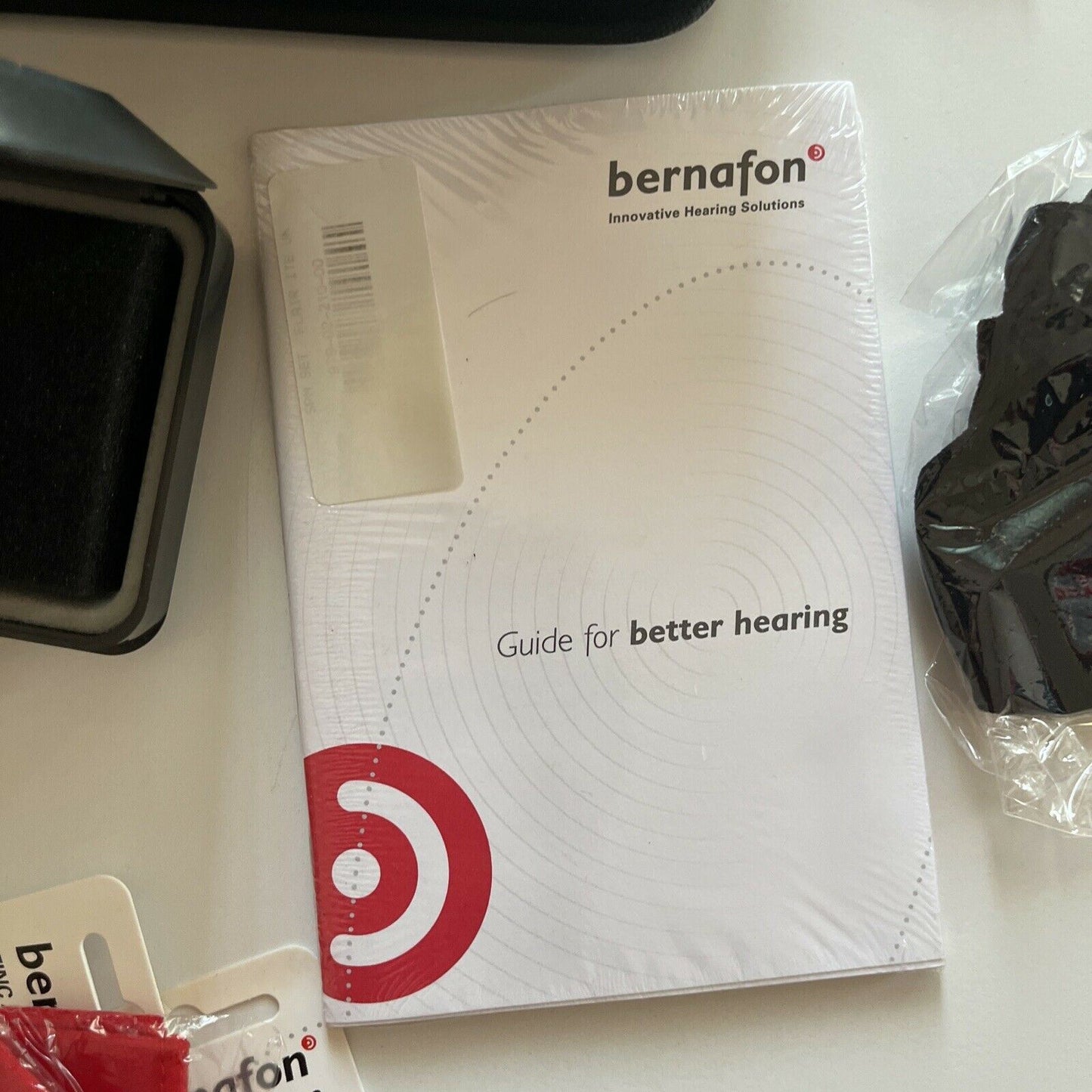 Bernafon 04 F321 Hearing Aid With Instructions & Cleaning Tool