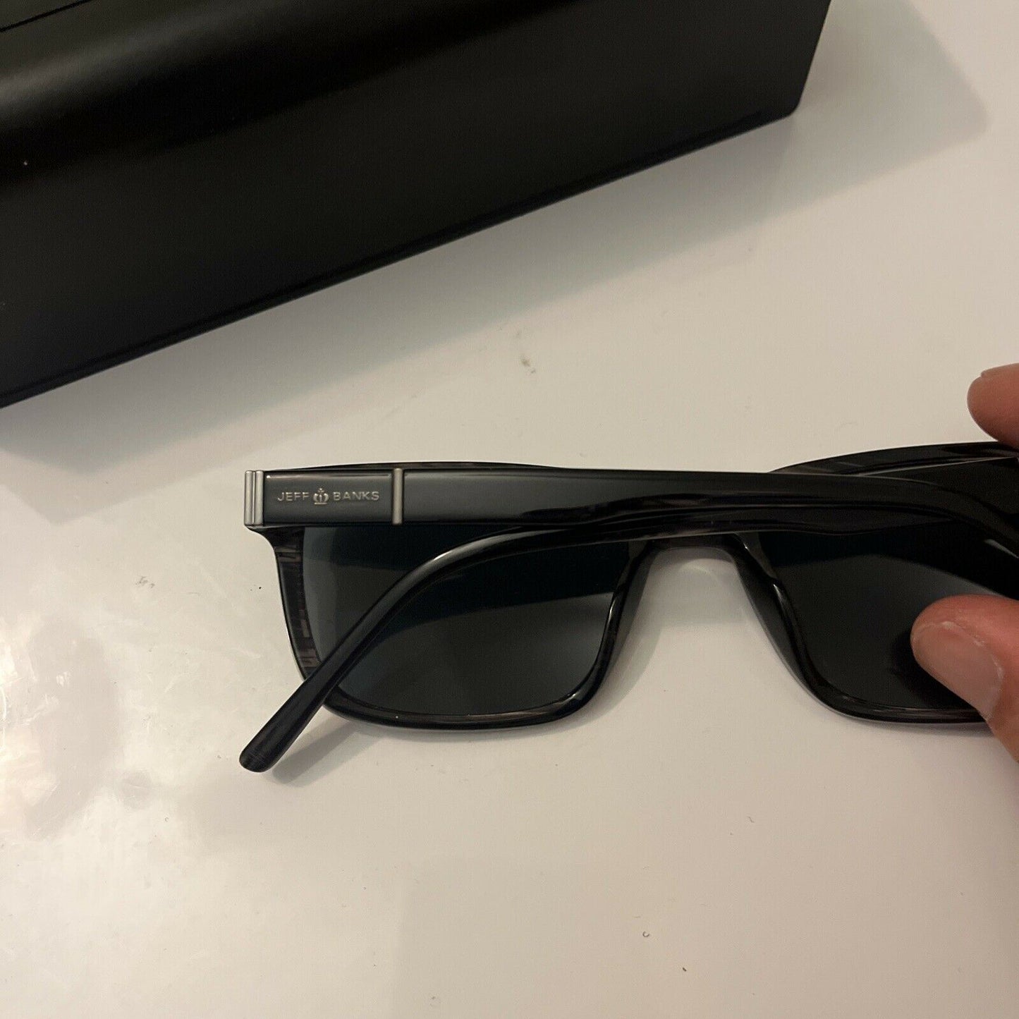 Jeff Banks Sunglasses with Case 25671643 JB Sun RX 02