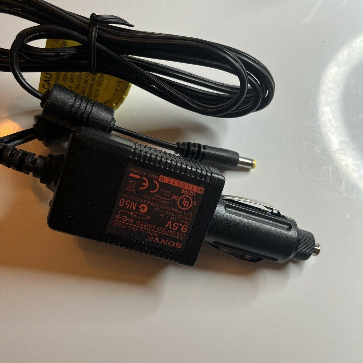 Genuine Sony DCC-FX110 9.5V 1.2A Car Charger DC Power Adapter