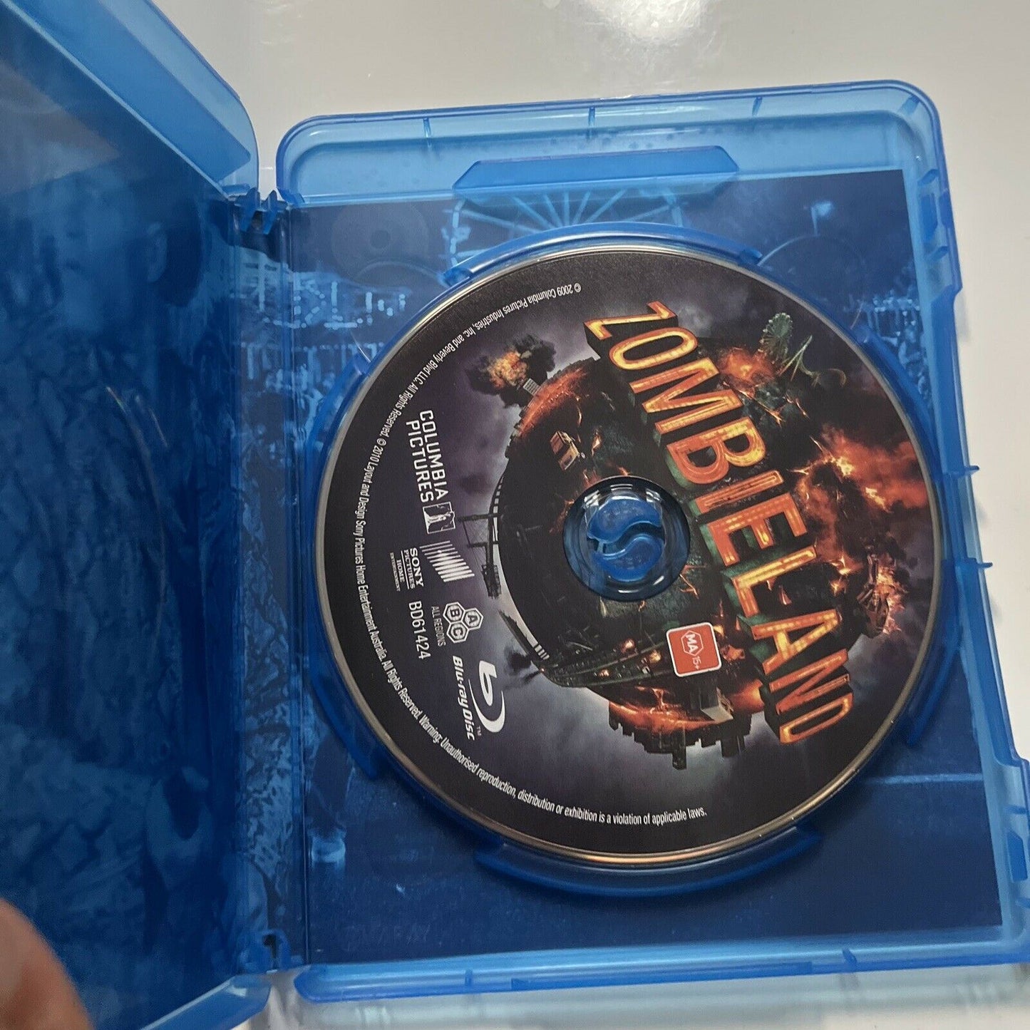 Zombieland (Blu-ray, 2009) Woody Harrelson, Jesse Eisenberg, All Regions
