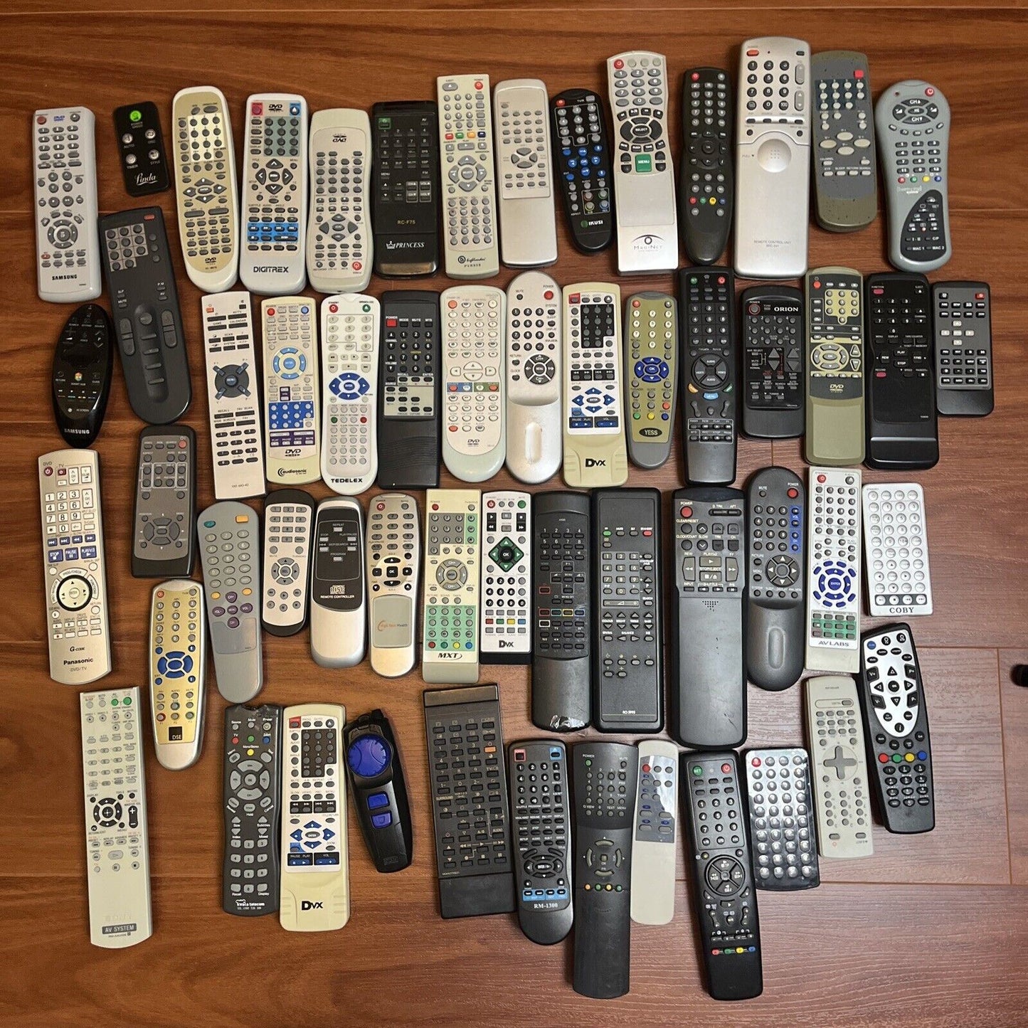 57x Remote Control: Generic & Brand Remotes Untested  *for parts or repair only*