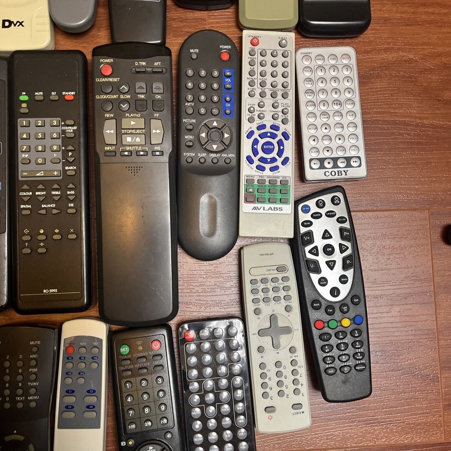 57x Remote Control: Generic & Brand Remotes Untested  *for parts or repair only*