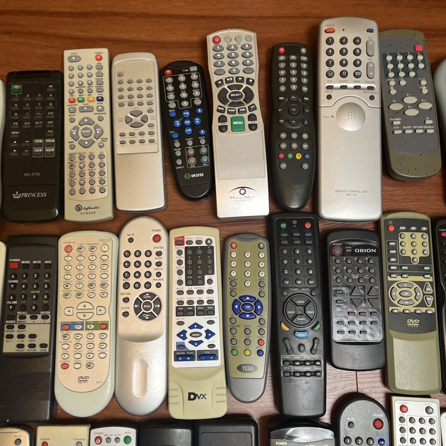 57x Remote Control: Generic & Brand Remotes Untested  *for parts or repair only*