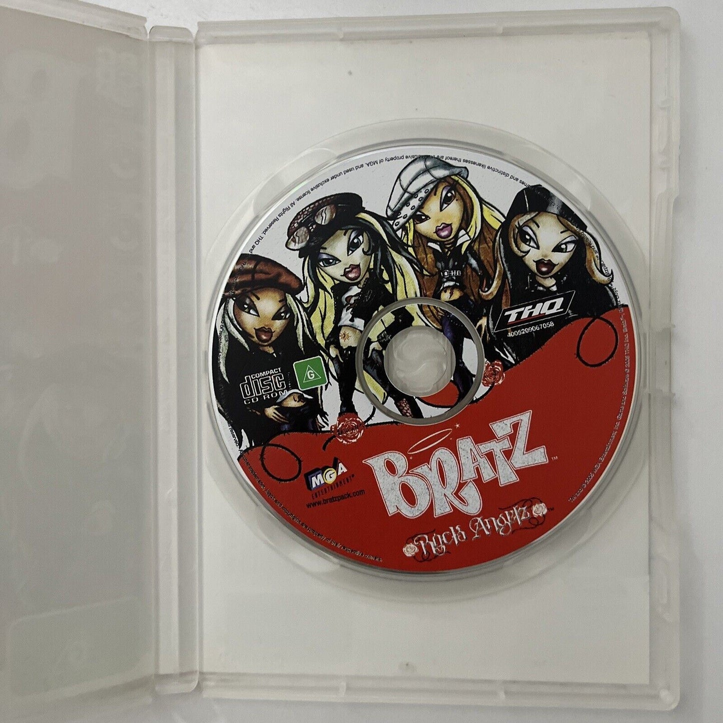 Bratz Rock Angelz PC CD-ROM Shopping & Fashion fun with Cloe,Jade, Sasha,Yasmin