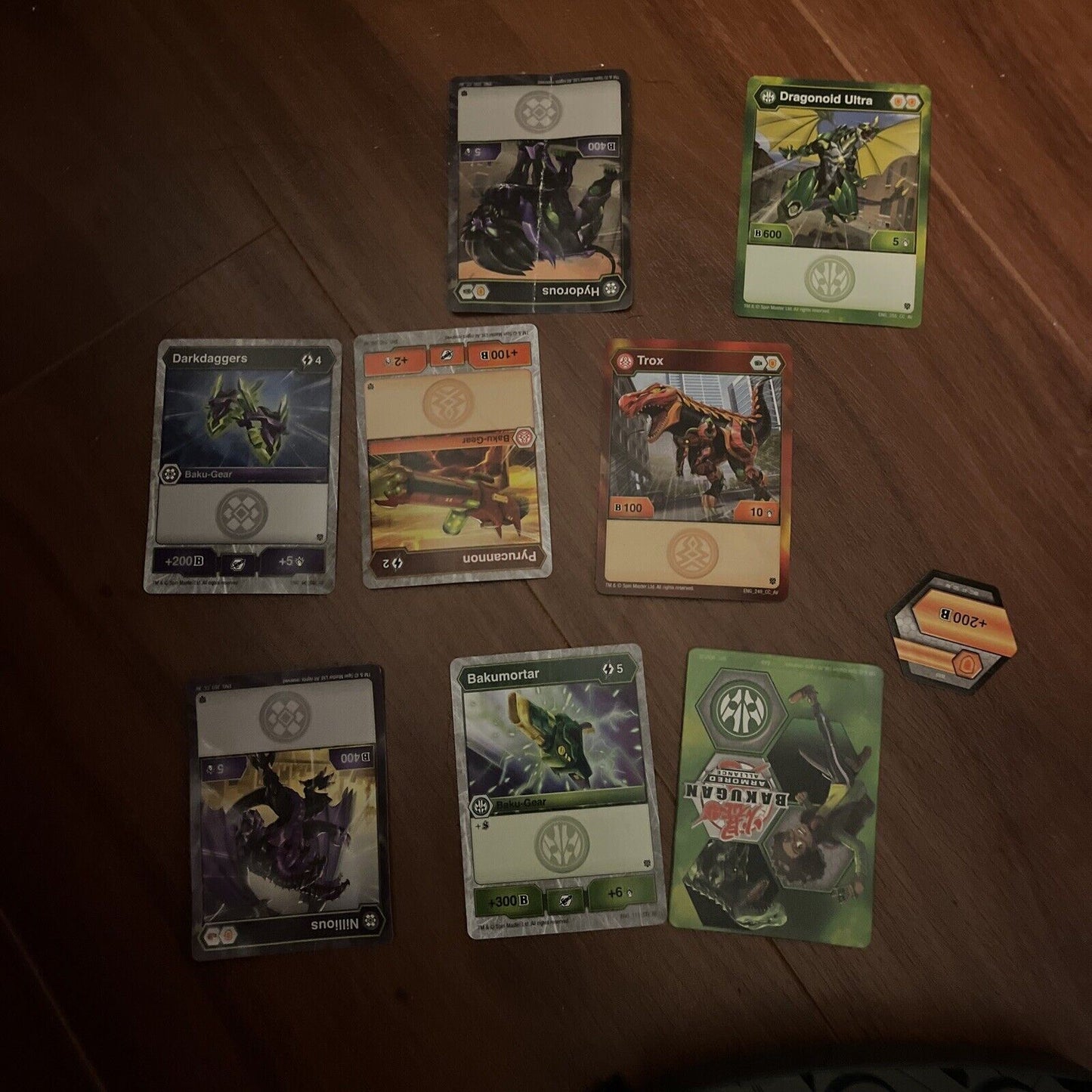 3x Bakugan Action Figure with Case and Cards