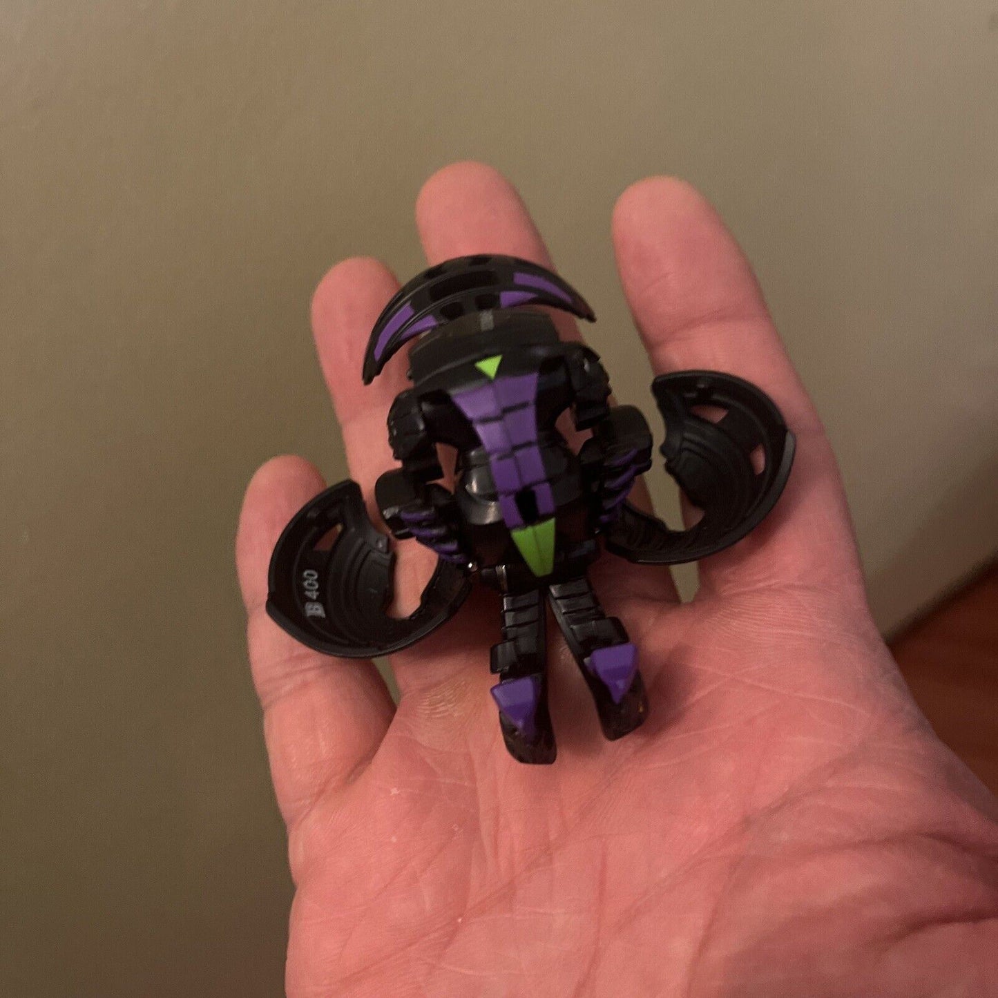 3x Bakugan Action Figure with Case and Cards