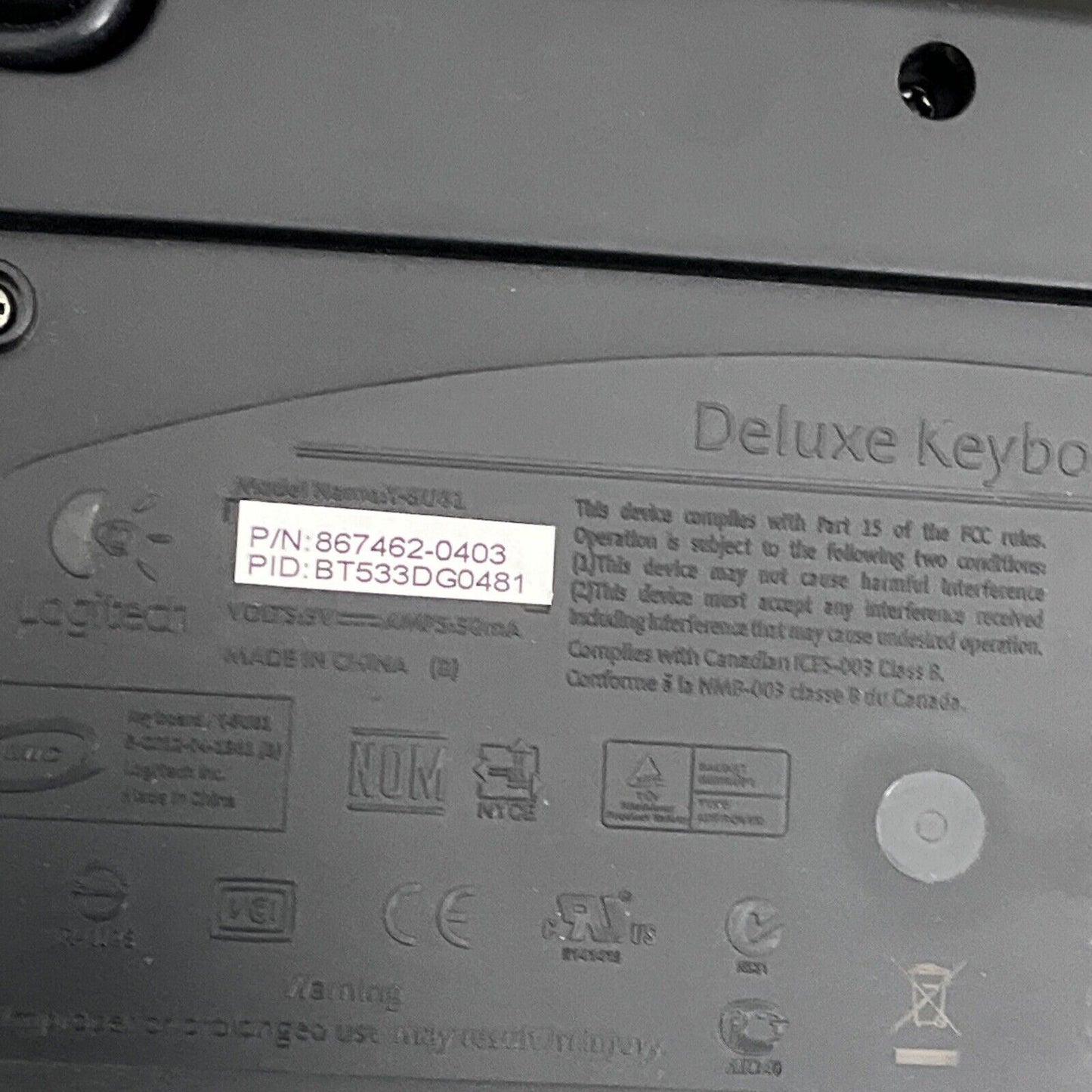 Logitech Deluxe Keyboard Y-SU61 PS/2 Port