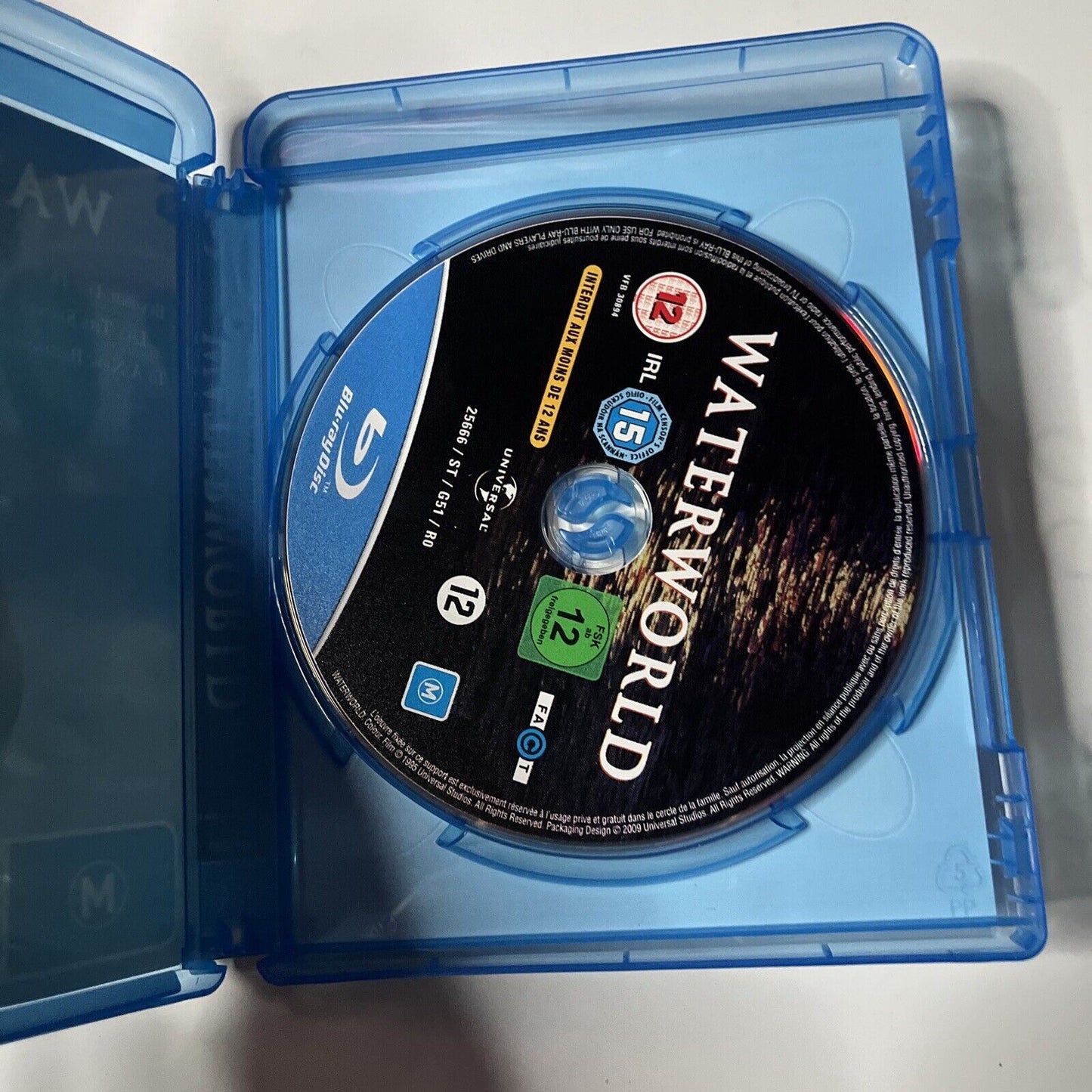 Waterworld (Blu-ray, 1995) Kevin Costner, Dennis Hopper, Region B