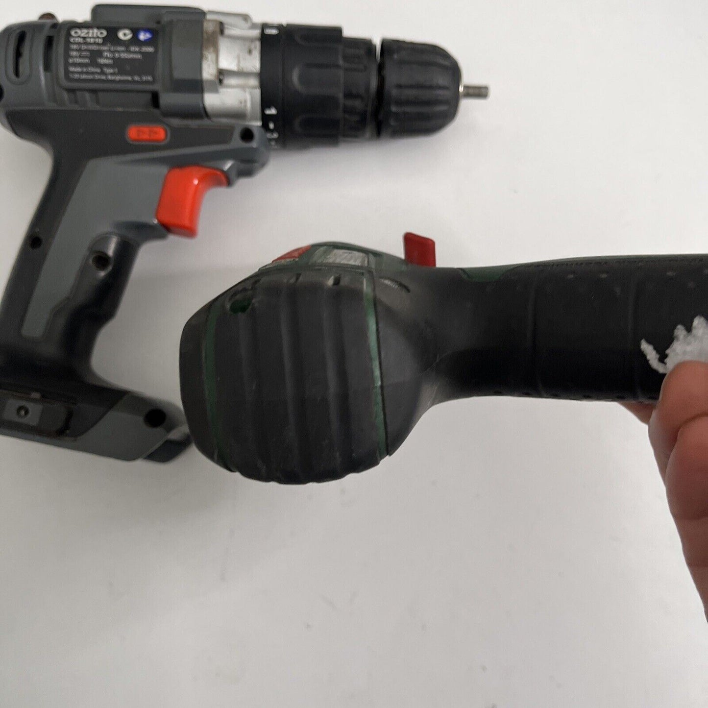 Bosch PSR 1800 LI-2 &! Ozito CDL-1810 Drill/Driver *No Battery/Charger*