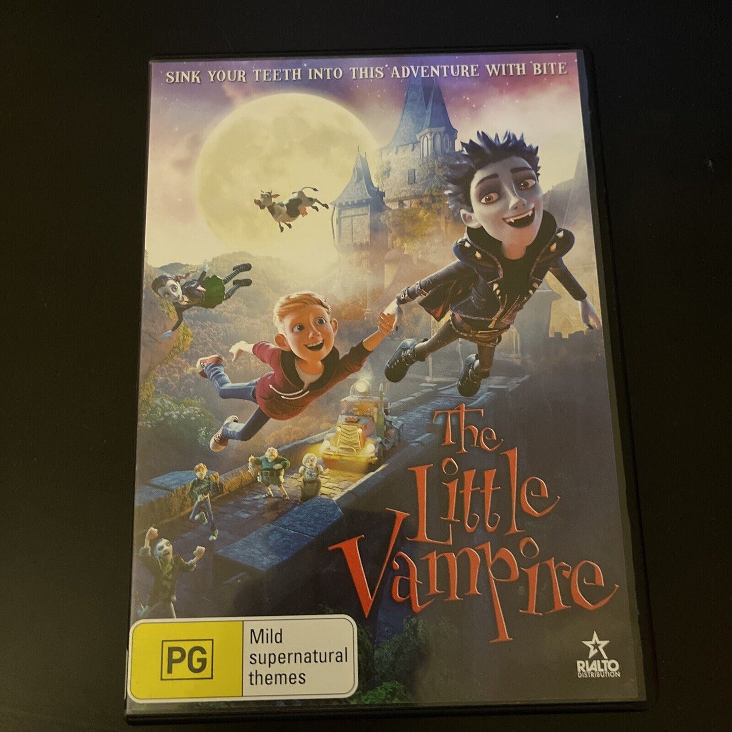 The Little Vampire (DVD, 2017) Rasmus Hardiker, Amy Saville, Jim Carter Region 4