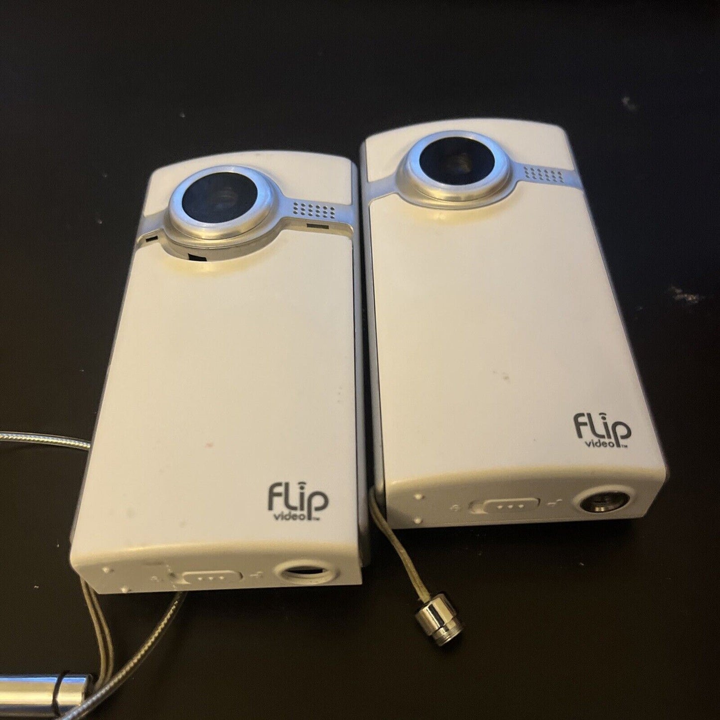 2x Flip Video Pure Digital F230W *for parts or repair*
