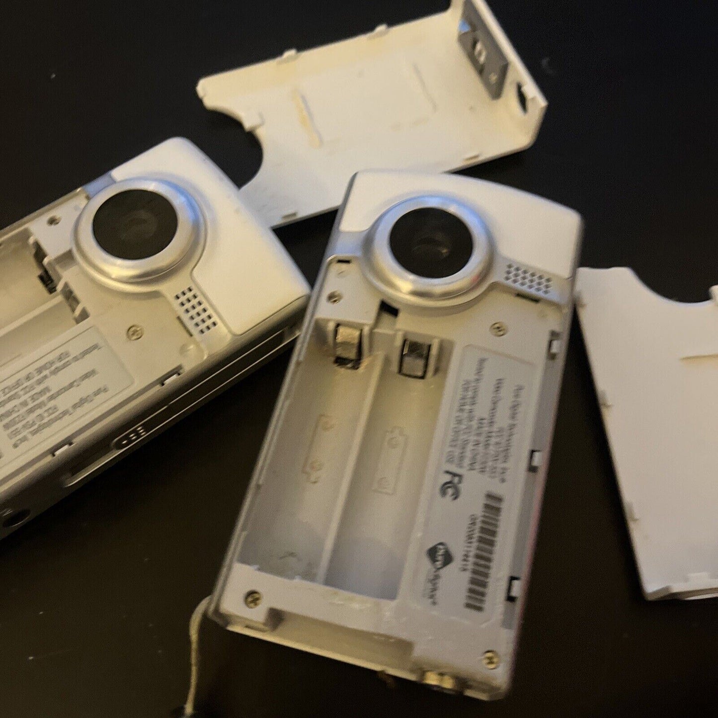 2x Flip Video Pure Digital F230W *for parts or repair*