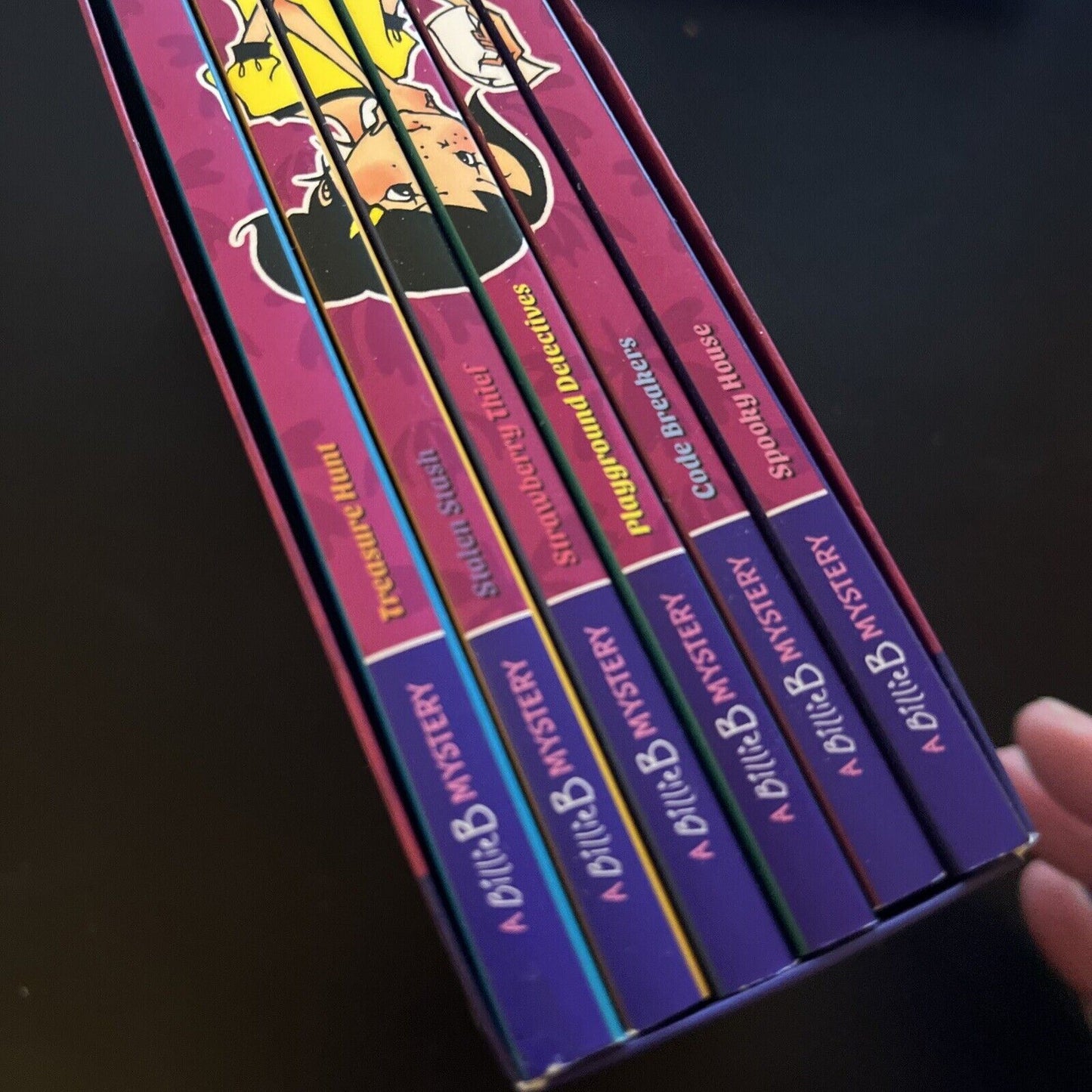 A Billie B Mystery - The Complete Collection Volumes 1 to 6 +Slipcase Book