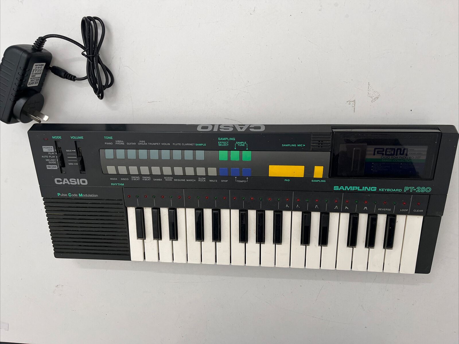 VINTAGE Casio Sampling Keyboard PT-280 Portable Electronic