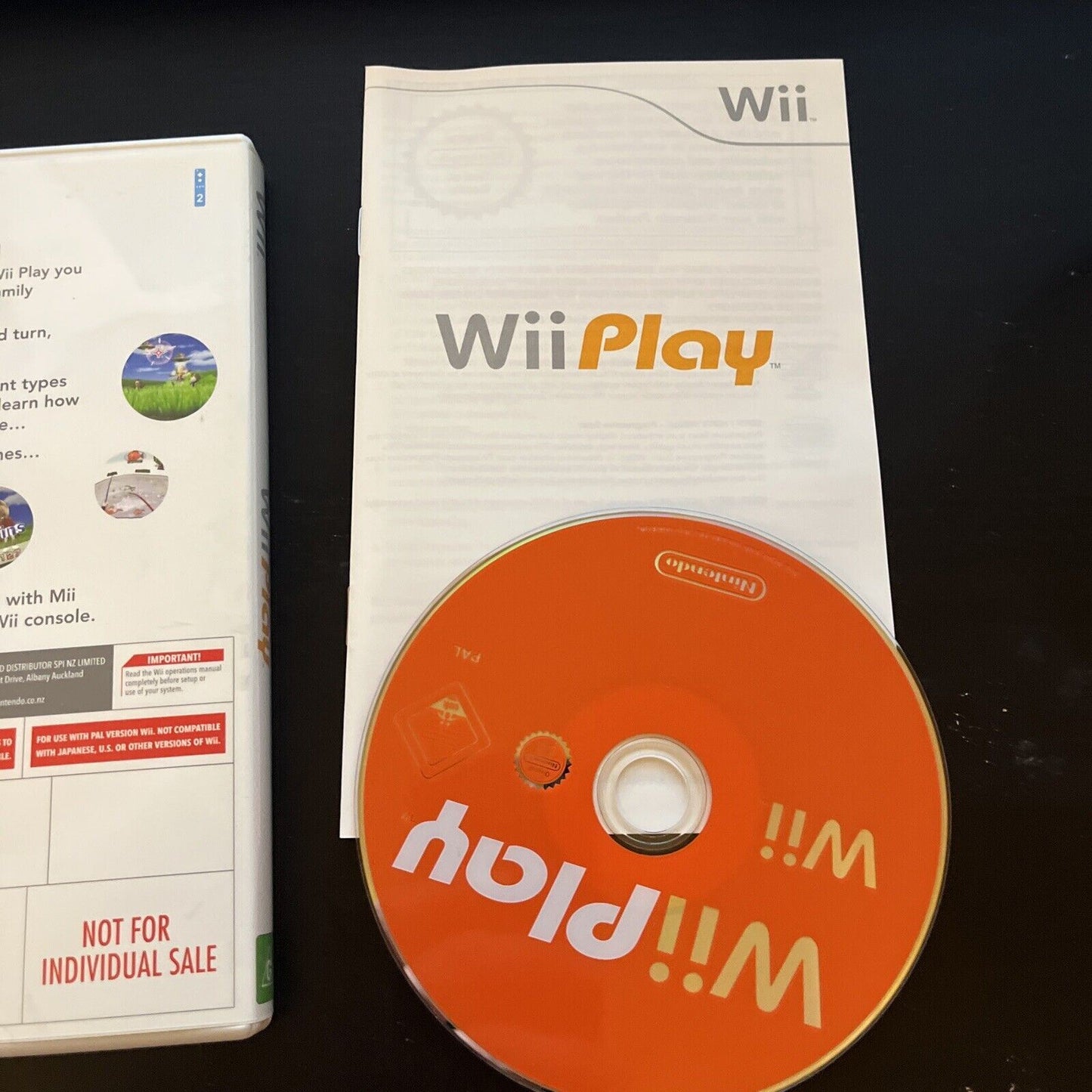 Wii Play Nintendo Wii with Manual PAL