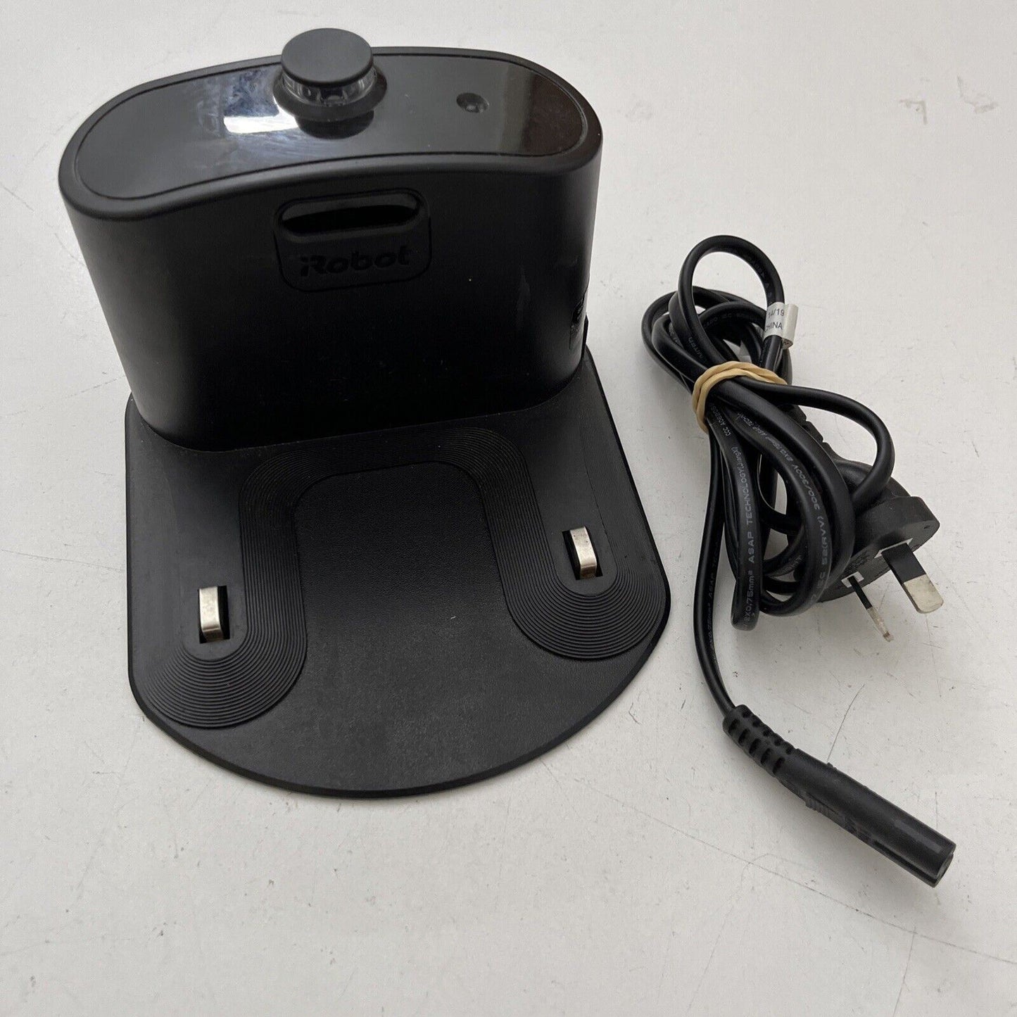 iRobot Roomba 17070 Integrated Dock Charger