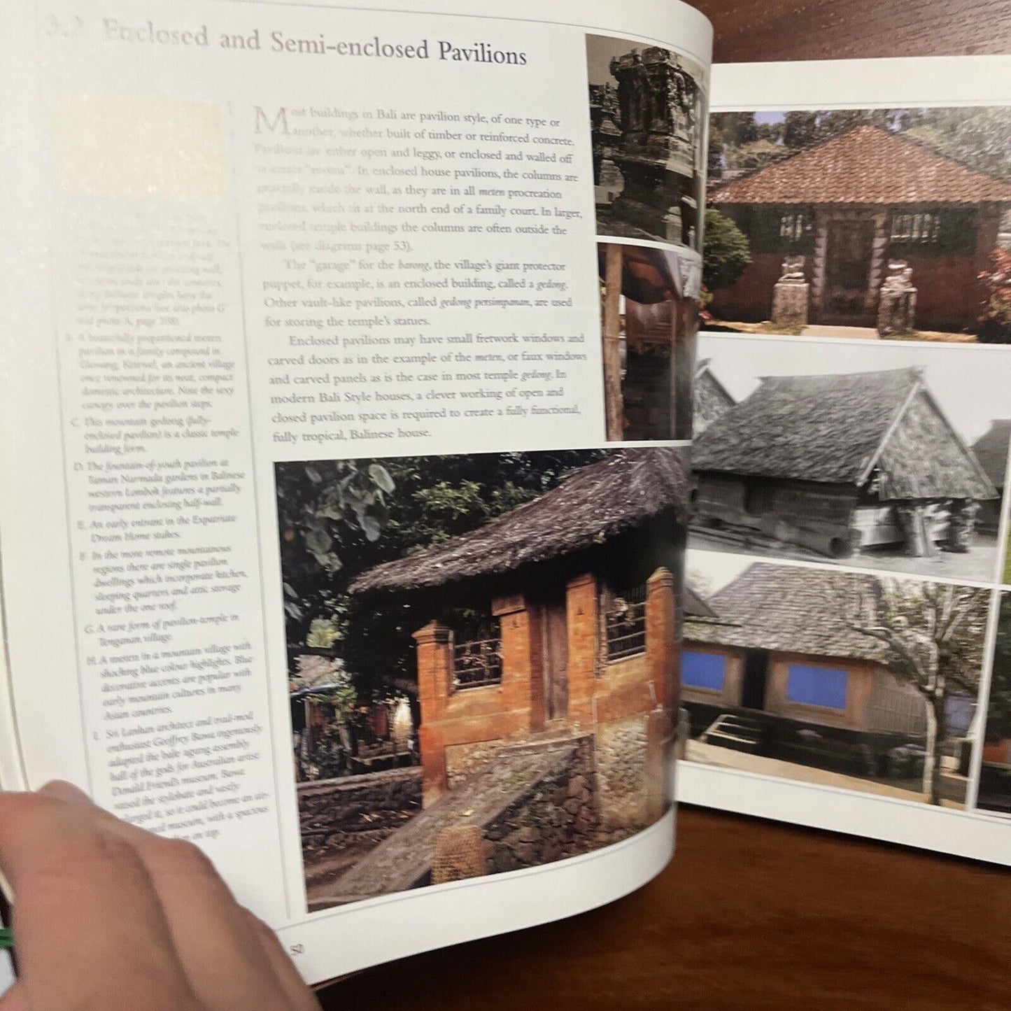 Architecture of Bali: A Sourcebook of Traditional & Modern Forms by Made Wijaya