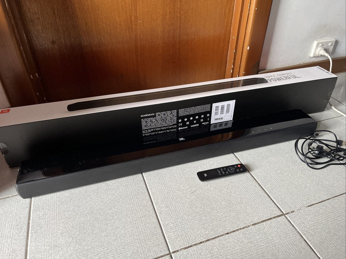 JBL Cinema SB120 2.0 Channel Bluetooth Soundbar Mint Condition Hardly Been Used