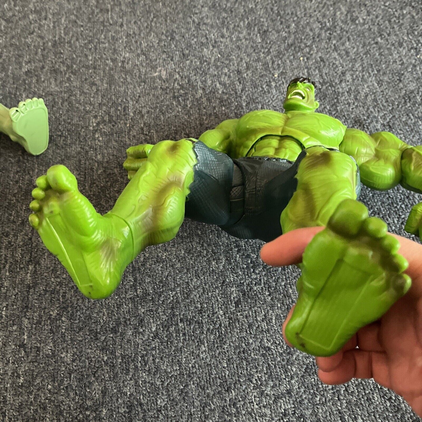 2x Hulk Action Figures 11" Action Figure Talking Light 2008 C-086D & 2013 C-325B