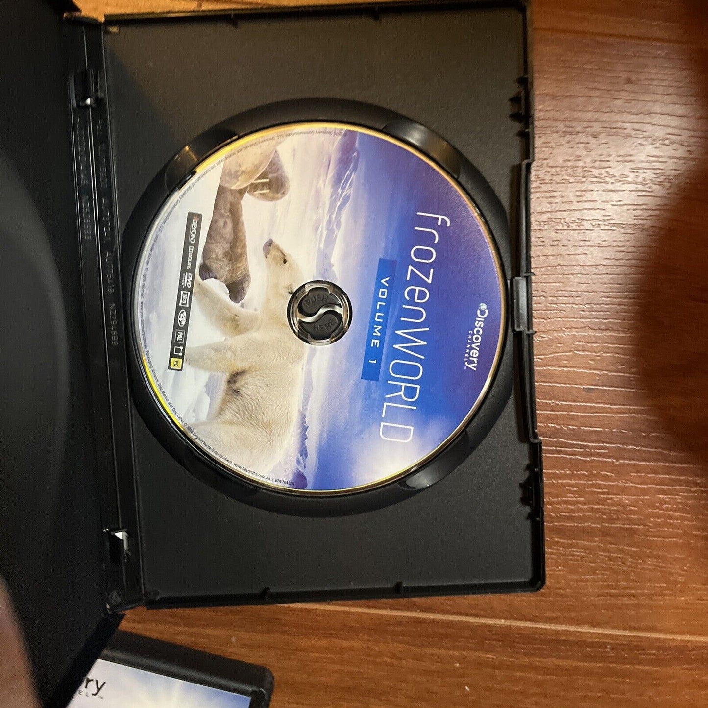 Discover Channel: Frozen World - Volume 1,2,3 (DVD, 2007, 3-Disc) Region 4