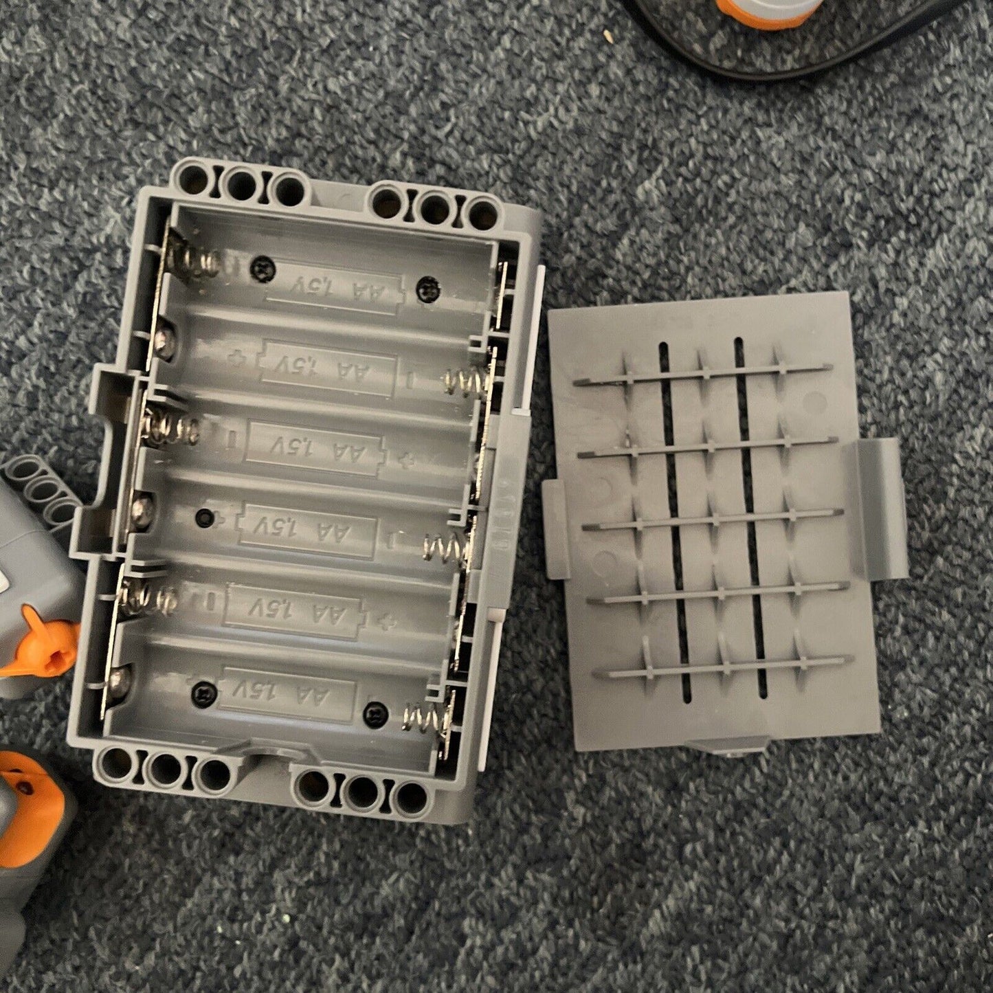 LEGO Mindstorms NXT Brick, Battery, Charger, Motors, Sensors, Lights and Cables